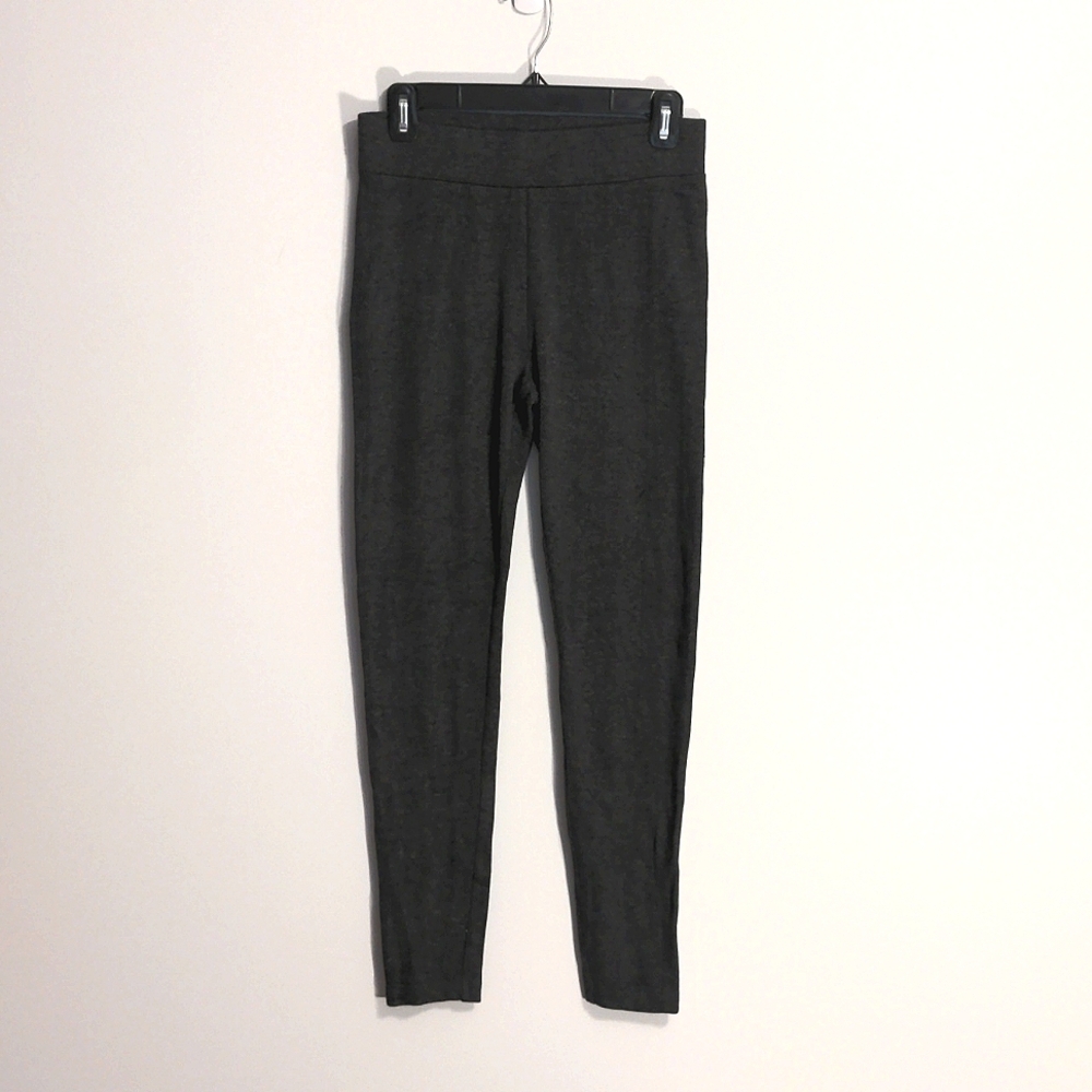 NWOT Lou & Gray dark grey medium leggings